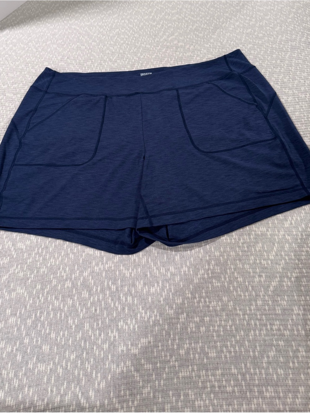 Duluth Trading Women’s Active Shorts 3X Navy Performance Stretch Plus Pockets